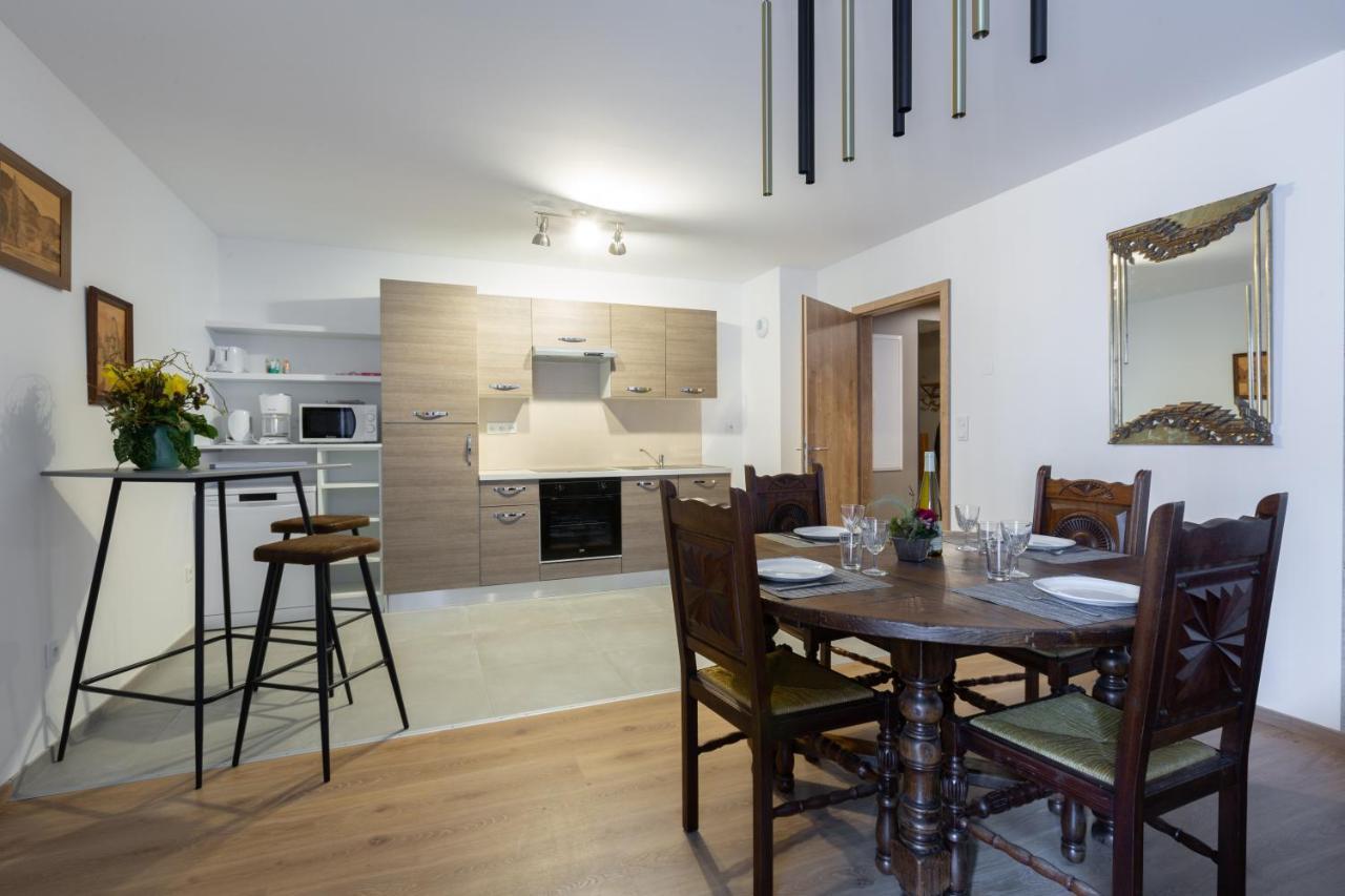 Le Rhenanus Jacques Taurellus - Appartement Duplex Au Calme - Centre Ville - Parking Gratuit セレスタ エクステリア 写真